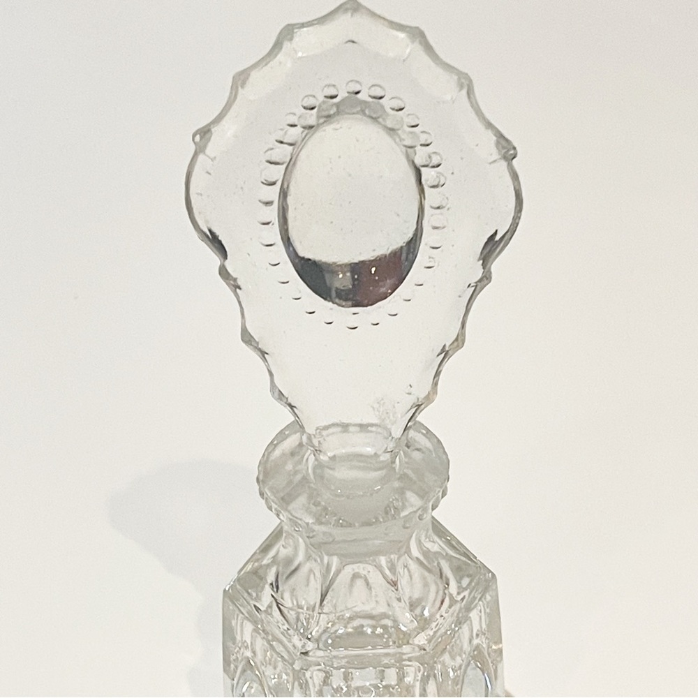 Vintage / Antique Perfume Bottle with Stopper Glass Crystal - Picture 4 of 14
